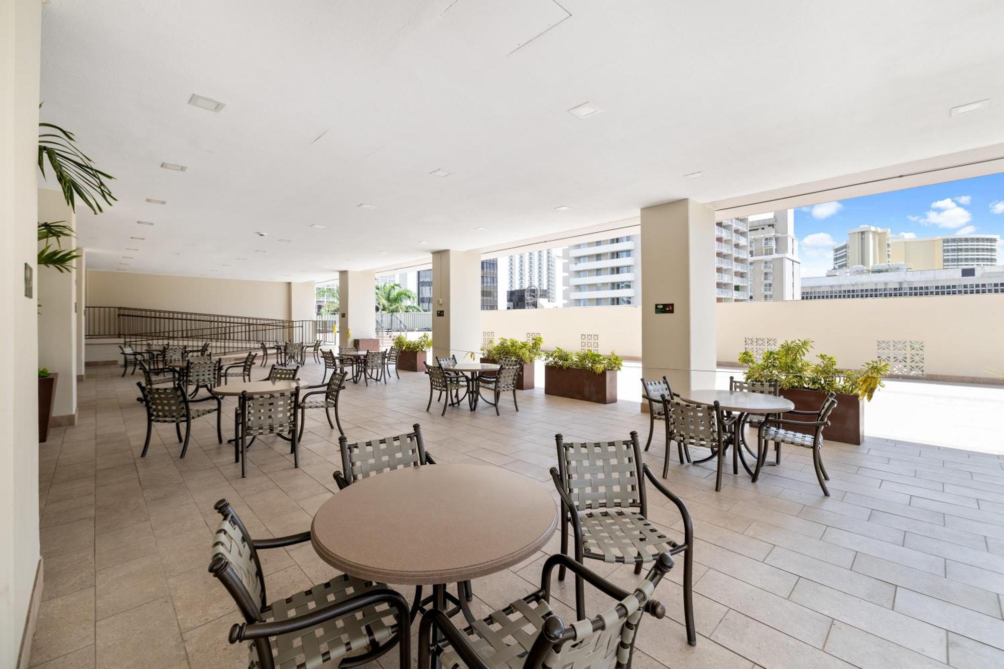 Royal Kuhio 1606 - Spacious Studio With Diamond Head City Views In The Heart Of Waikiki! 호놀룰루 외부 사진